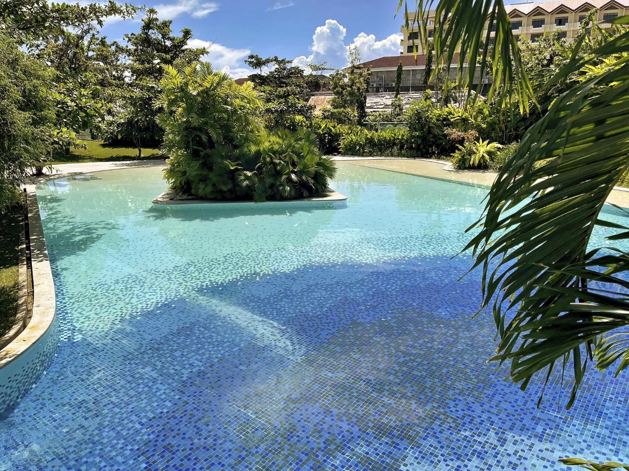 Dominiks Quite And Elegant Studio Ocean View Pool At Tambuli Resort High Floor Isla de Mactán Exterior foto